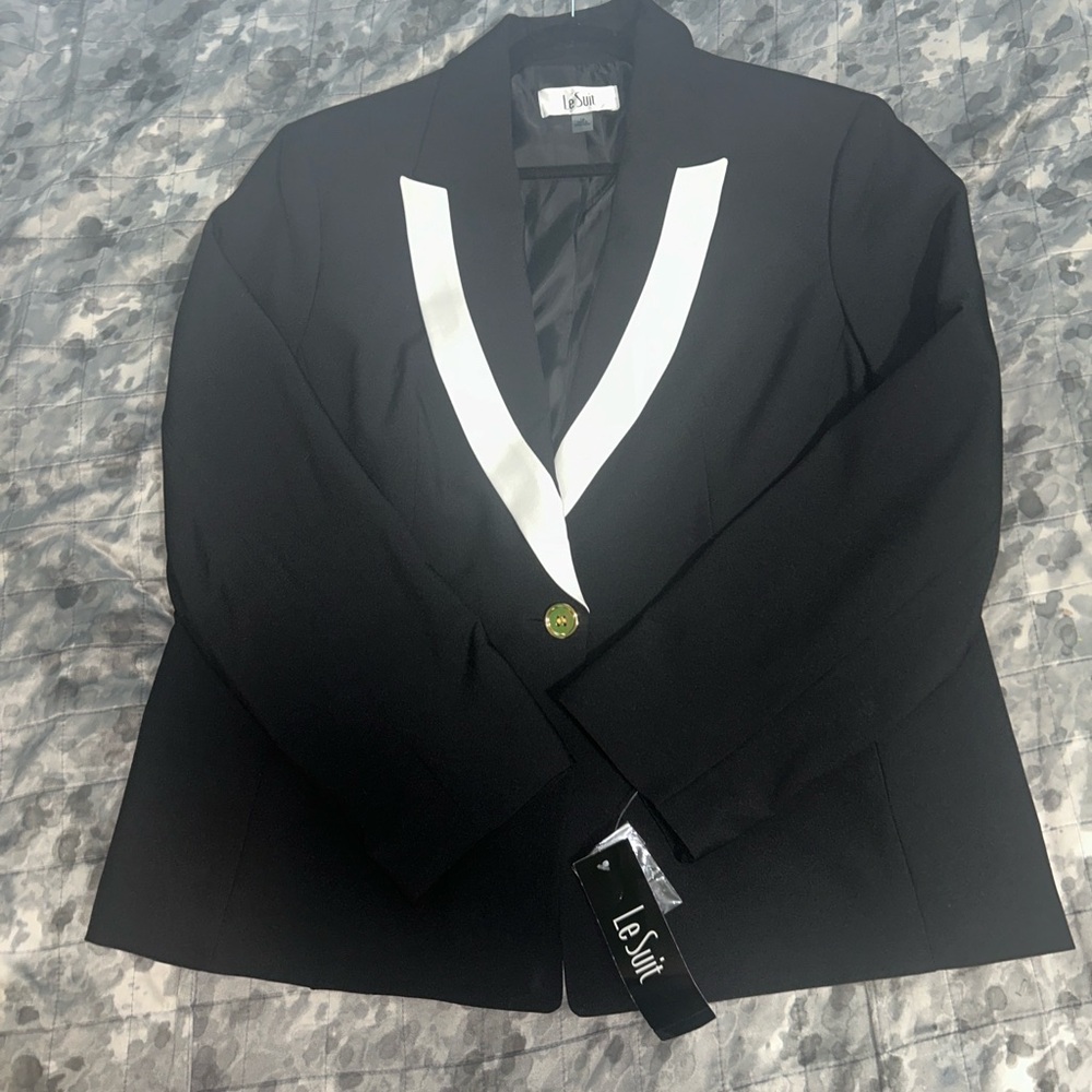Le Suit Black Blazer with White Lapel Trim